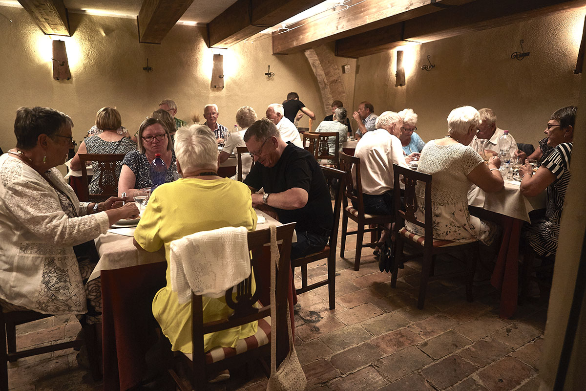 Gruppi e tour operator - Ristorante tipico toscano a Sarteano - Sale interne 2